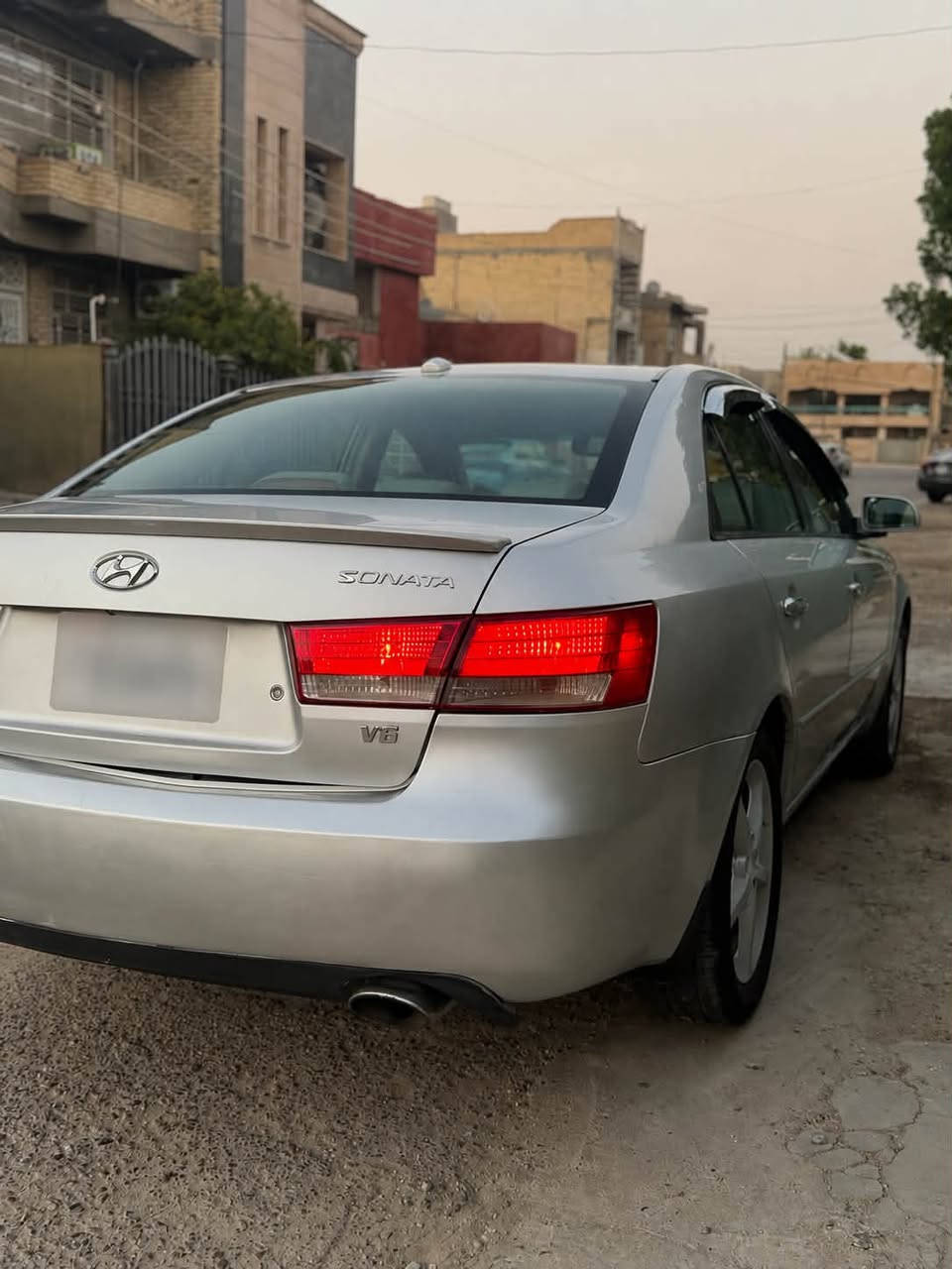 البيع او مروس هونداي سوناتا ٢٠٠٨امريكي
السيارة فول موصفات جلد فاتحه تحكمات كشن كهرباء 
السيارة خير من يم الله كير مكينه حداديه تبريد ثالج تخم تاير 
سياره جاهزه بسمي ارقم جديده بيها صبغ ٣قطع فاقط 
السعر ٨٧وبيها مجال قليل 
المكان بغداد حي الجهاد شارع الشارقه 
***********
***********
