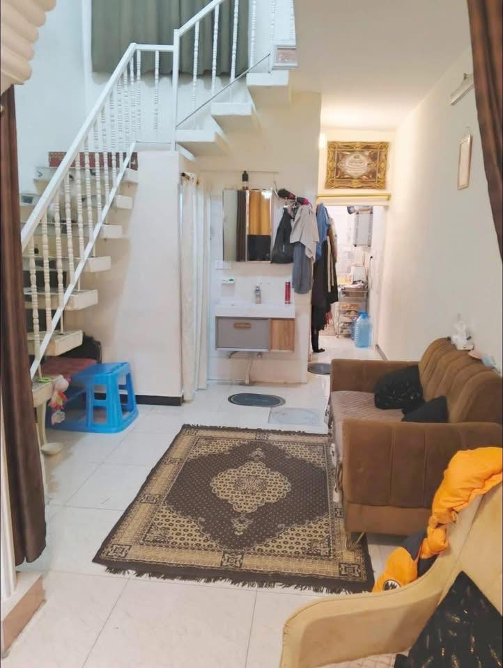 75 متر #للبيع 

الموقع / الظباط قرب الجامعة الامام الكاظم 
يحتوي /#استقبال و#غرف نوم عدد ٣ وخدمات 
للمعلومات اكثر مراجعة مكتب الاخوين للعقار 
***********
***********
