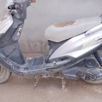 دراجه للبيع السعر 250وبيه مجال رقم الهاتف 07725890058