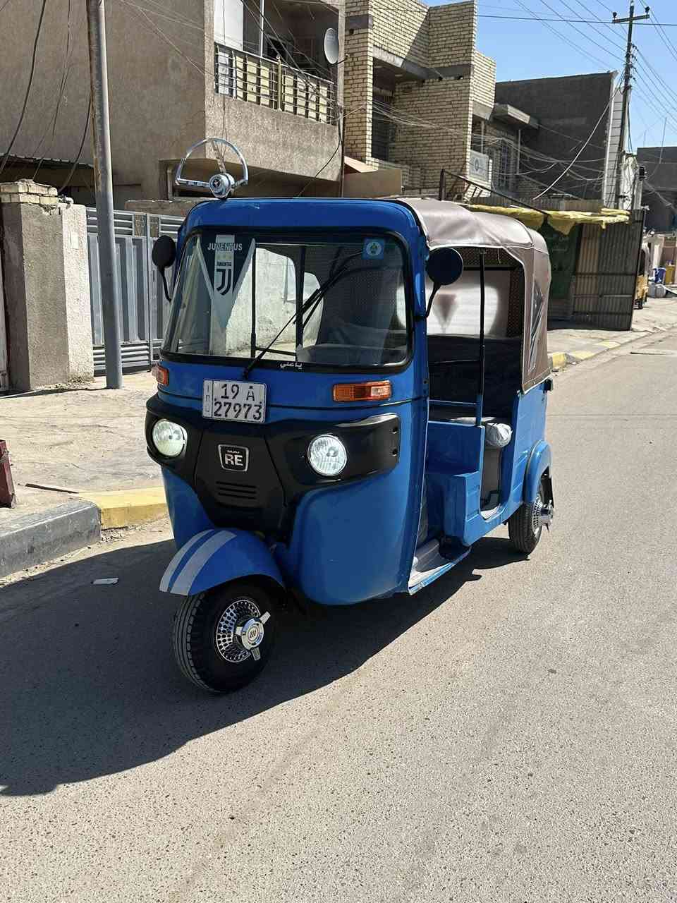 السلام عليكم تكتك للبيع مديل 20 مرقم نكليزي تحويل وين متريد هنا تتحول بغداد هزه جديده التكتك مثل مشوفون حلوه وكاعده تكتك صبغ عام مكينه تراي يخبلن اي نقص مابيها جادر جديد تخم تاير جديد كبات سفريات دوشمه مسجل لاتايت زنون دركه التكتك تاخذها بوجهك للشارع السعر 6 و 400 مكاني بغداد البياع الاستفسار ***********
