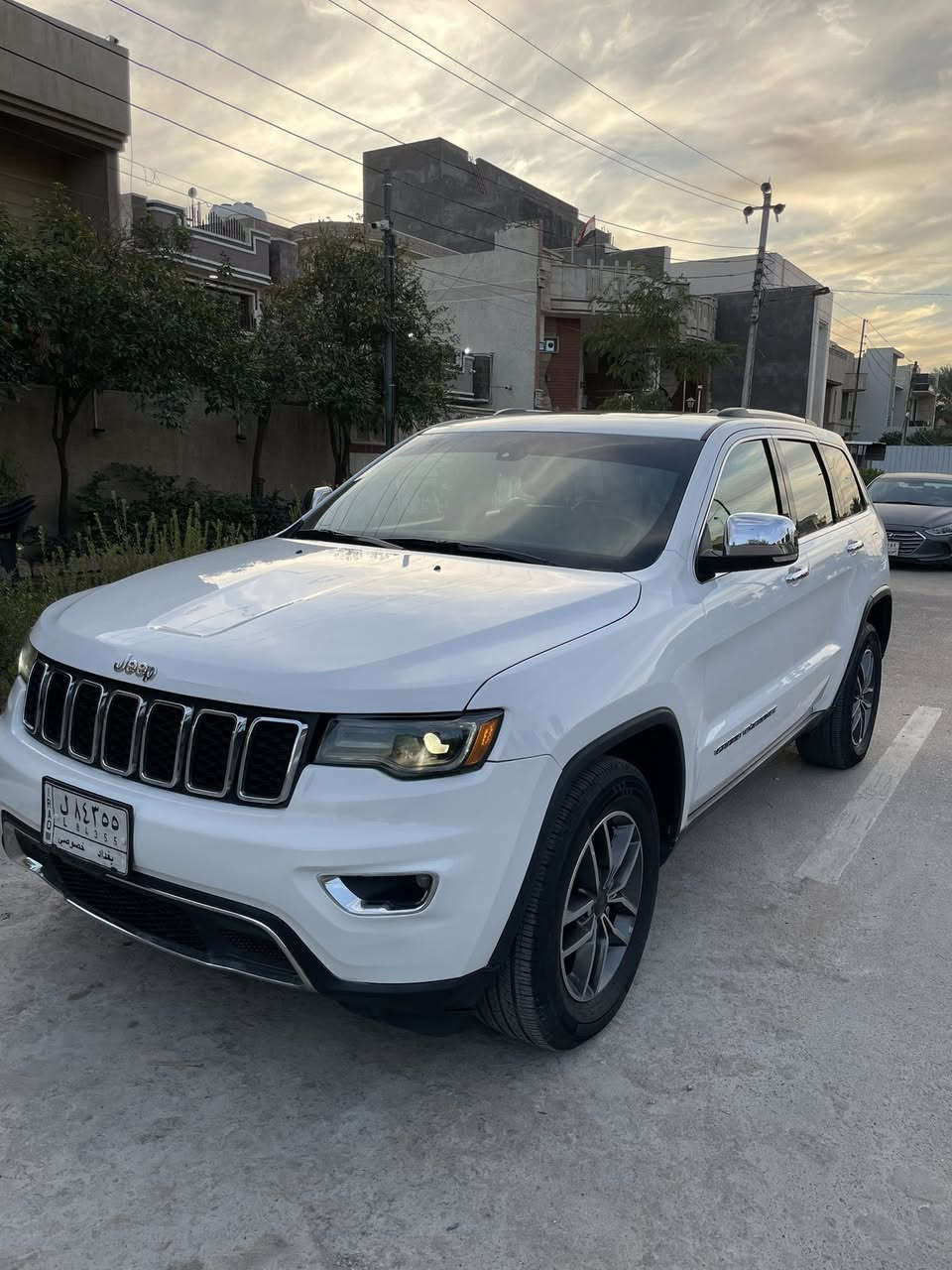 جيب فول لمتدد ١/١ موديل ٢٠  حادثها كلين وب العراق نصبغ نص الجاملغ وبدلت باب صدر اصليه نفس اللون ماشيه ٤٢ لسياره كلش نضيفه. 
العنوان بغداد الحريه  ***********  مامتواجد فيس
