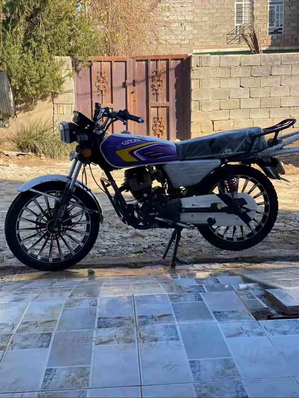 سيفان 25  السعر 750. للاتصال ***********
