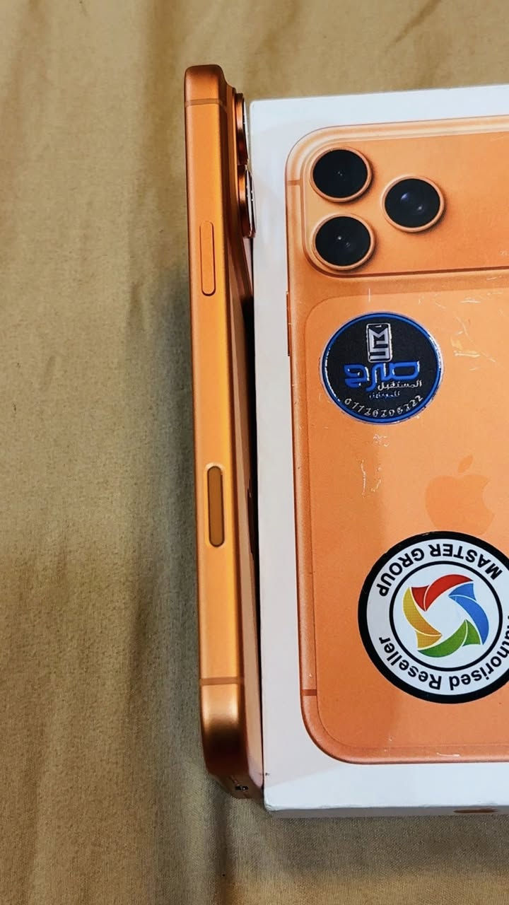 السلام عليكم 

17 برو ماكس 256 ماسترررررر
شرق اوسط شريحة 
بطاريته 100 نظافته 100 مشحون 50 مره مستخدم شهرين ملحقاته كامله سعره 2200 ألف مكاني بغداد *********** واتس
