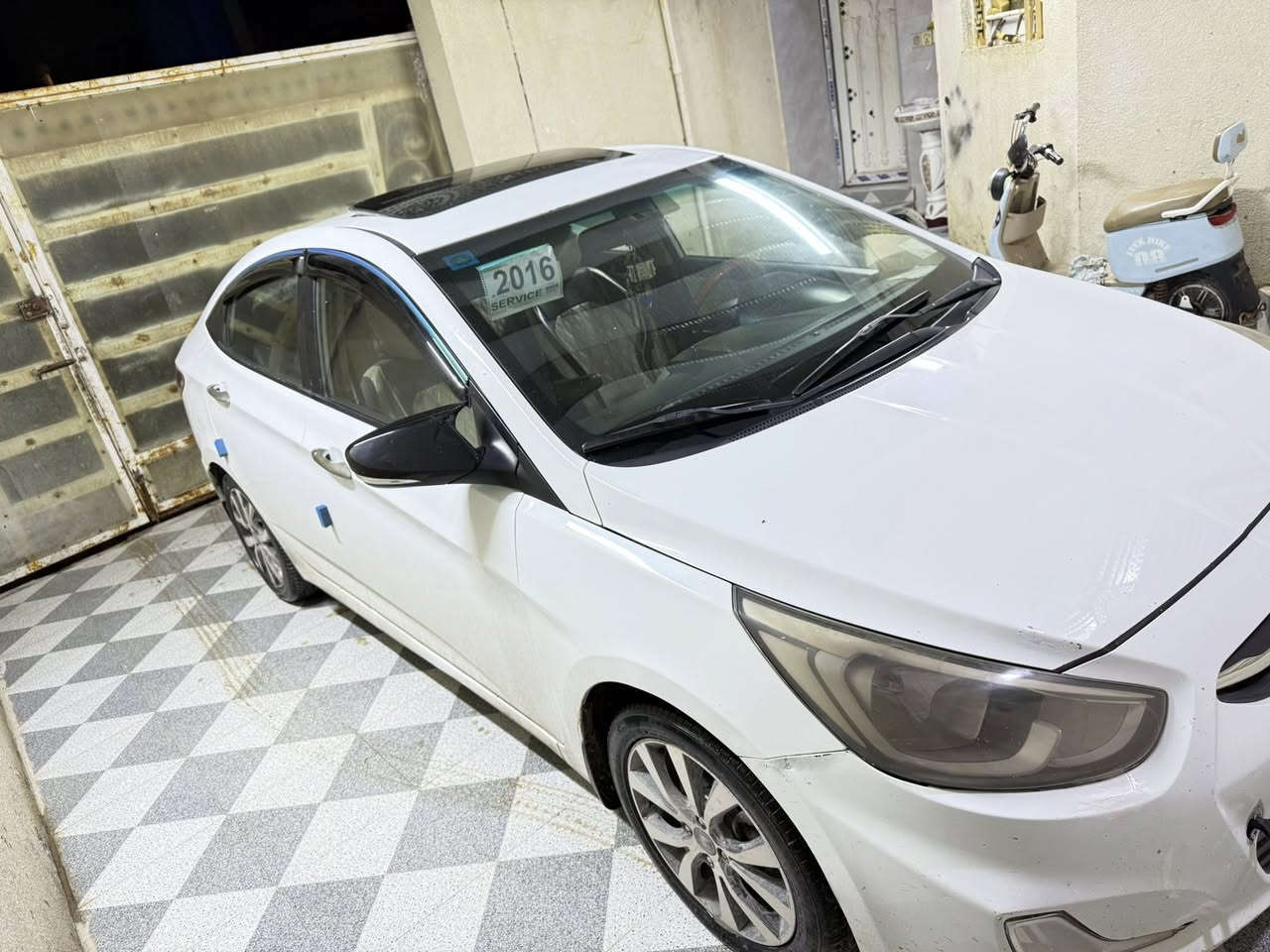 السلام عليكم اكسنت موديل 2016 رقم بصره حره نكليزي سنويه 2030 السياره مكفوله كفاله عامه ضربه وتبديل وصبغ محرك وكير كفاله مواصفات فول حداده وتخم تاير وتبريد مكفولات السعر ٩٤ العنوان البصره شط العرب ***********
