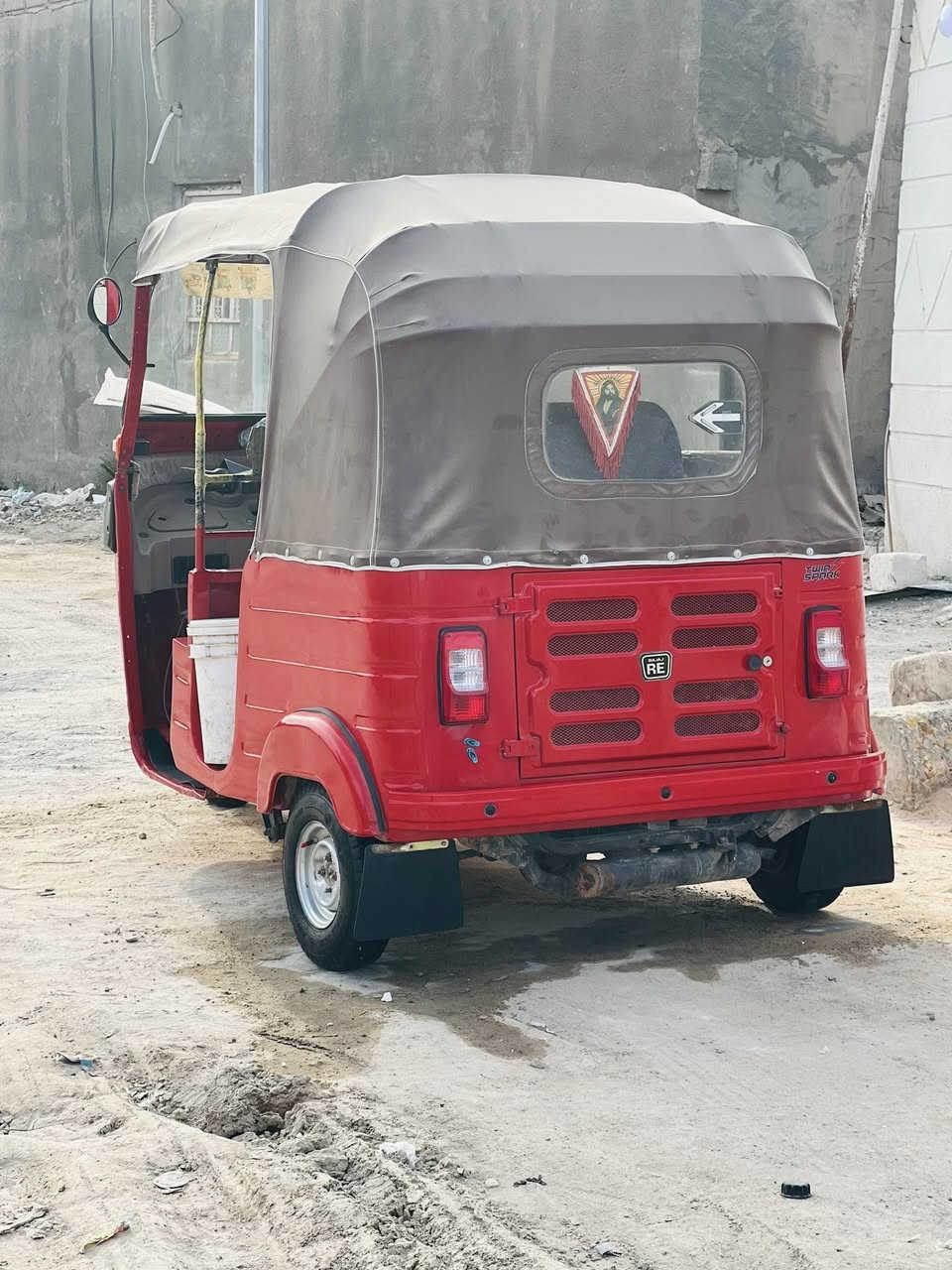 سلام عليكم تكتك 2018مكفوله بدون ضربه تعمير جديد رقم وسنويه صبغ جماليه فقط ***********.  ***********اتصال علا الرقم مكلف بل نشر
