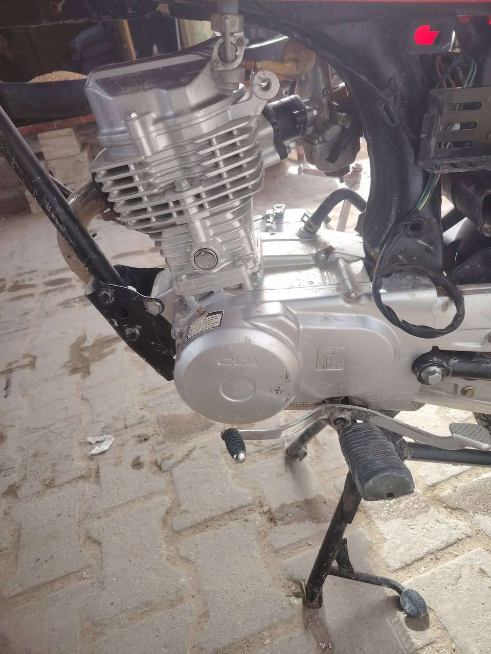 السلام عليكم دراجه 4كير اوصولي تعمير 25شاصي16السعر 550وبيه مجال قليل المكان خان اانص ***********
