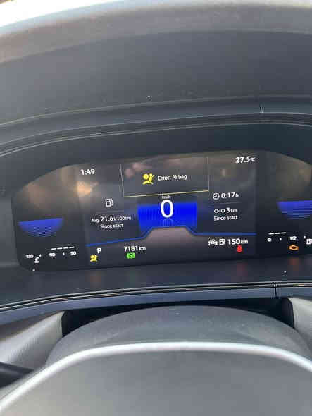 فولكس واكن تاوس 
• موديل: 2024
 • كير DSG أوتوماتيك 7 نمر
 • ماشية: 7000km
 • بيها رادارات (تنبيه تصادم + تنبيه خروج عن المسار)
 • مثبت سرعة ذكي (Adaptive)
 • كاميرا رجوع + حساسات أمامي وخلفي
 • شاشة كبيرة + Apple CarPlay / Android Auto
 • أضوية LED حديثة
 • محرك تيربو اقتصادي وقوي
 • كراسي مريحة، نظام تبريد ممتاز
 السعر المطلوب153$
  
العنوان بغداد 
***********
