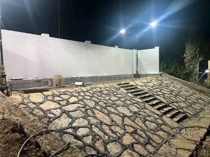 سلام عليكم 
جانب من عملنا اتنمى يعجبكم رصف طريق بناء جدار منازل كلشي نشتغل وبحجر درجه اولى 🔥
وبكادر كامل لكافة أنحاء العراق تكسب راحه بالك❤️
 ويانا تستلم مفاتيح ومضمون شغلنا وعن تجارب وثقه الناس الي اشتغلنالهم والحمدلله 
كل ما عليك مراسله الصفحه او الارقام لاستفسار أكثر☎️ واتساب ***********
***********
