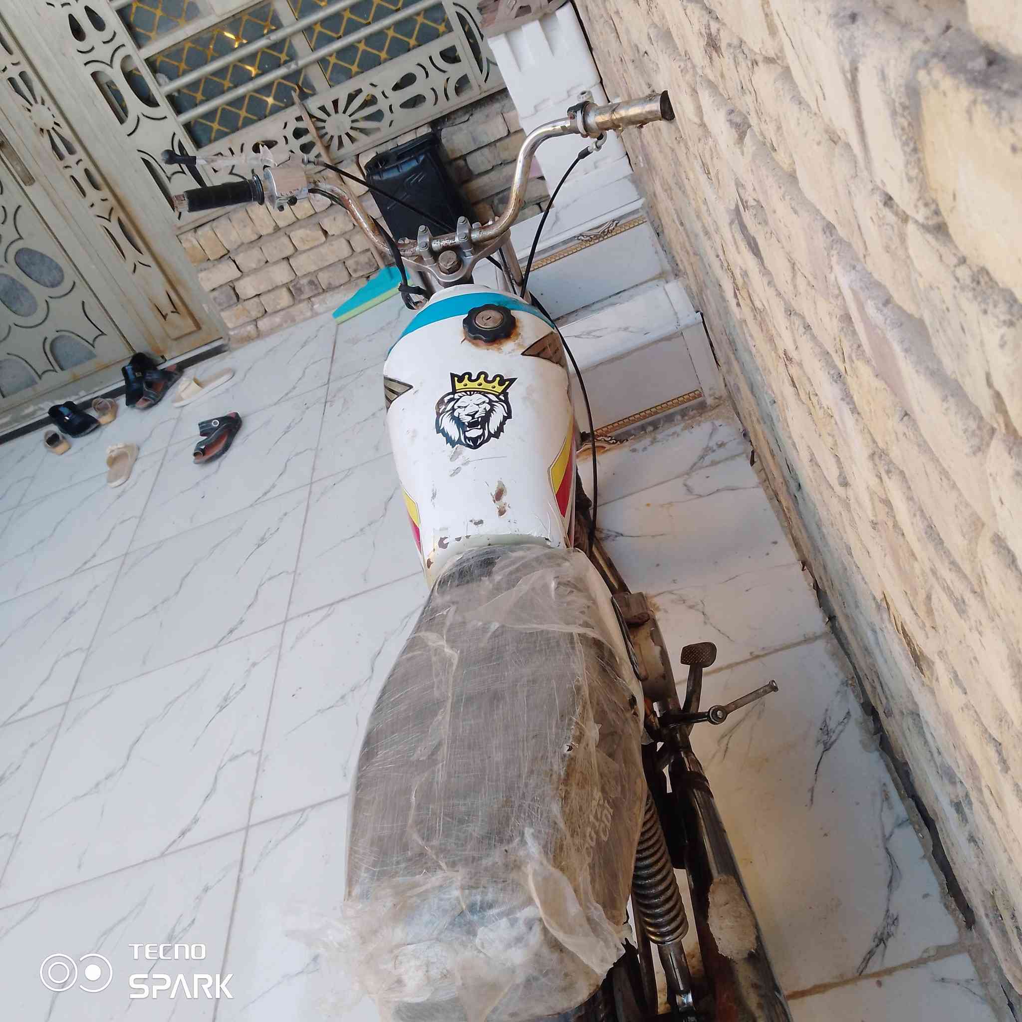 دراجة للبيع محرك ستوتة شاصي ارشة نضيفة سعر 200 مكانك الهلال *********** لا تعب اخيك المو شراي لا يتصل
