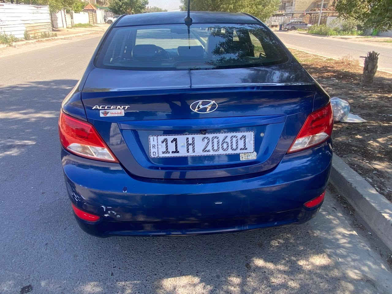 اكسنت 2016 سياره جديده مكينه 1600 
حادثه خفيف كلش بدون ايرباك 
سياره مصبوغة بسبب جراد ليبل واحد بدون تبديل 
كير مكينه صدر تبريد كله جديد مابيه أي نقص 
رقم إنكليزي الجديد بسمي سياره هزه جديده سنويه جديده مكان سياره بغداد *********** واتساب هم موجود 
عارضه,85 وبيه مجال بسيط
