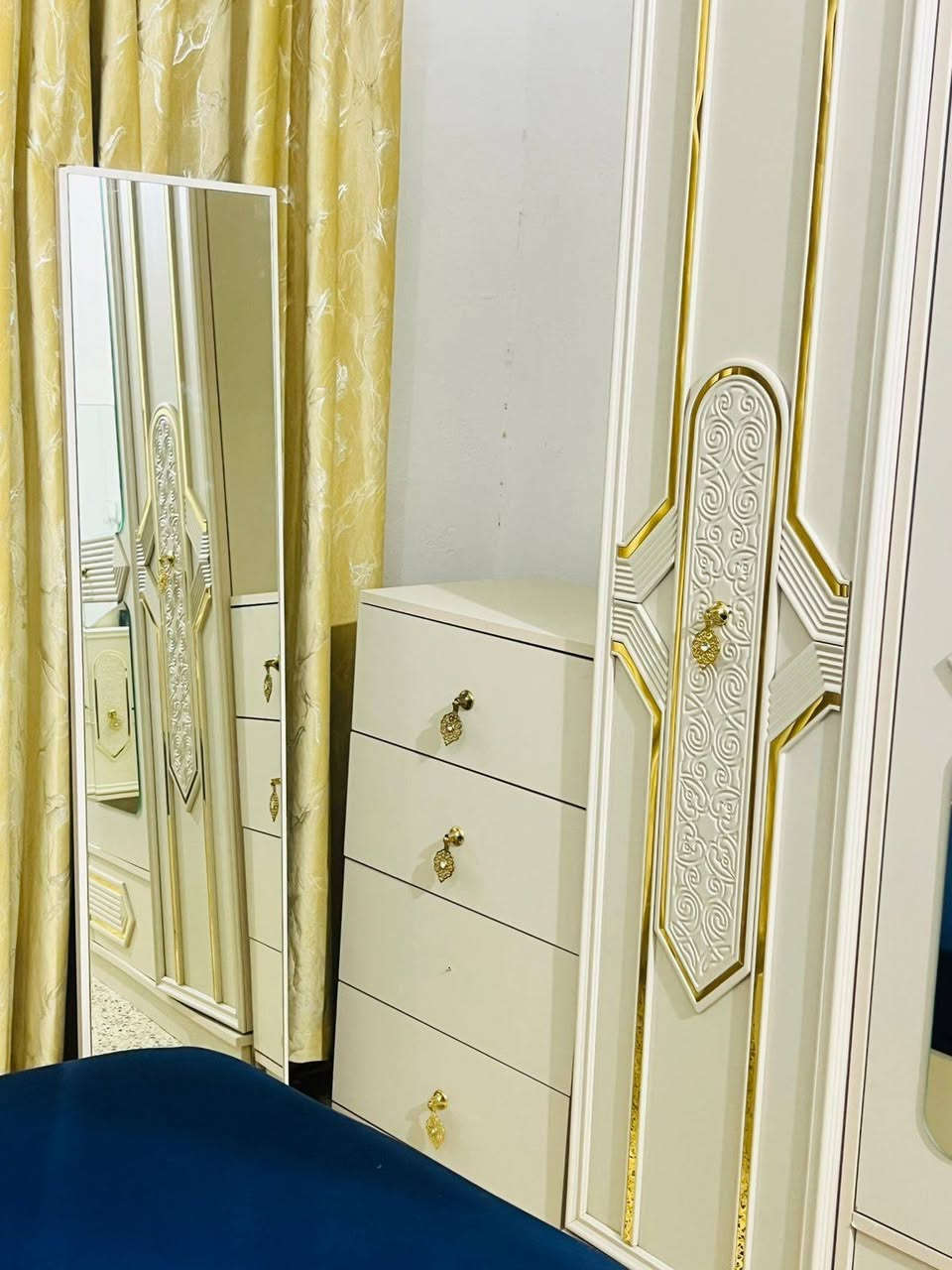 غرفة نوم مودرن نظافة 95 ٪
السعر مليون و150
للعلم سعر الجديدة مليونين
متواجد خاص وهذا رقمي ***********
