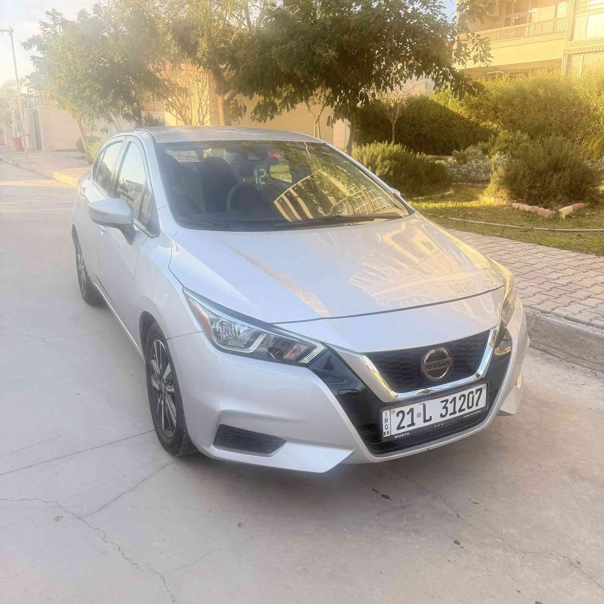 نيسان فيرسا 2021 
موصفات sv
بصمة ابواب +بصمة تشغيل
شاشة ايباد تدعم كار بلي 
حساس خلفي 
رداد امامي خلفي جانبي
فول تحكم استيرن جهتين 
كروز سرعة وتحديد ومسار قيادة الية
توقف ذاتي 
نقاط عمياء
ماشي 51 الف ميل
وباقي موصفات معروفة 
حادث كلش بسيط بجم امامي وخلفي كبس 
حادث جاملغ الامامي طرف السايق صبغ
وباب الخلفي والجاملغ الخلفي طرف السايق رش امريكا
سيارة شرط بدون قطرة دواخل 
صور الحادث مرفق مع الصور
مكان السيارة في كركوك
السعر ١١٨ ومجال بسيط جدا
الاتصال: ***********
***********
