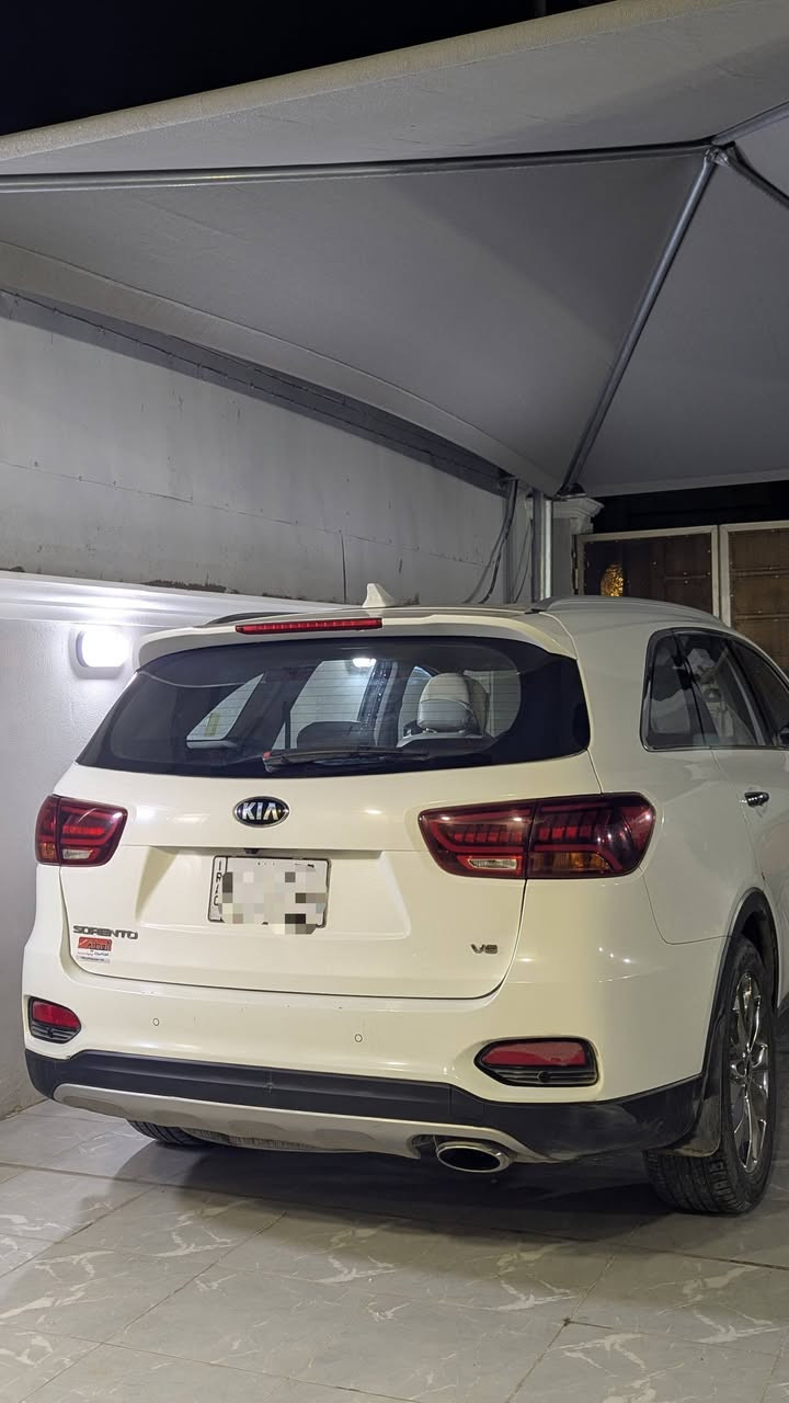 سورنتو 2020 خليجي كفالة عامة 🔴
المواصفات 🟥
⚫قمارة حديد
⚫6 سلندر
⚫اناره وكشافات زينون 
⚫7 راكب 
⚫كشنات جلد وكهرباء 
⚫شاشه 
⚫نفگيشن 
⚫بصمه ابواب 2
⚫جنطه كهرباء 
⚫حساسات امامي خلفي 
⚫كامرة خلفية 
وباقي المواصفات المعروفة 
السياره رقم بغداد تحويل ثاني يوم باسمك ماشية 64 الف كما موضح وقابل للزياده وشادله تخم تاير جديد 
مكاني النجف الاشرف قرية الغدير الاولى 
للتواصل ***********
