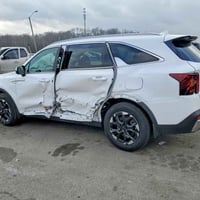 سورينتو ٢٠٢٥ • هايبرد • مزاد ٢٣/٣/٢٠٢٦