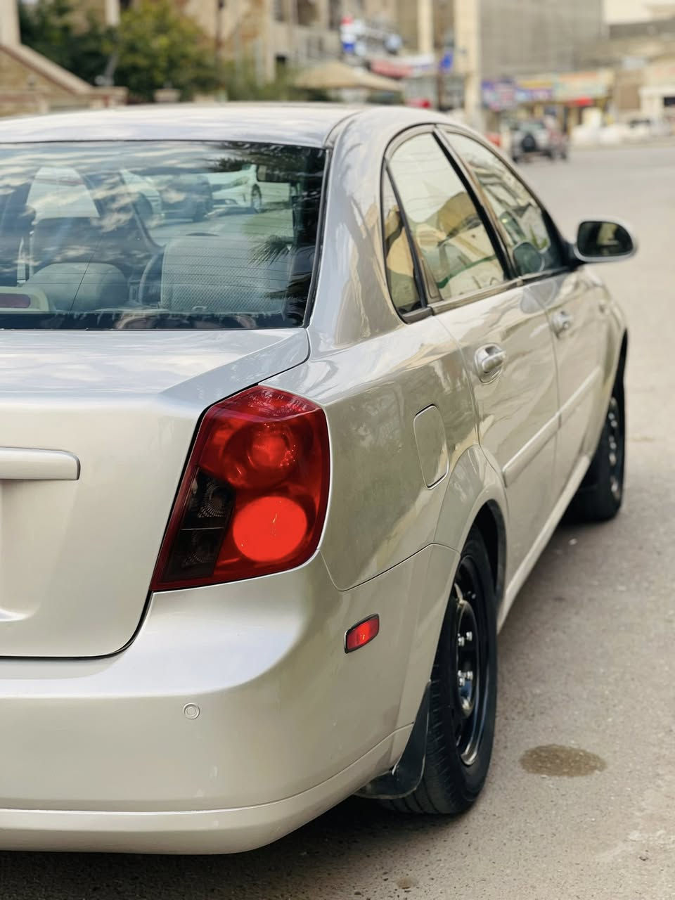 السلام عليكم
اوبترا فورنزا 2007
كير مكينه مكفول 
مصبوغه عام للجماليه بدون حادث 
كهربائيات كله شغاله 
شاشه اندرويد 
صدر  جديد
تخم تاير 
السياره مابيه نقص 
بحاله ممتازه 
السعر 68 وبيه مجال 
العنوان بغداد الدوره
***********
