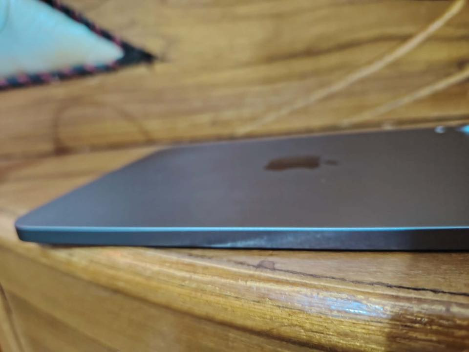 ايباد مني 6 كامل محلقات مستخدم قليل ***********
