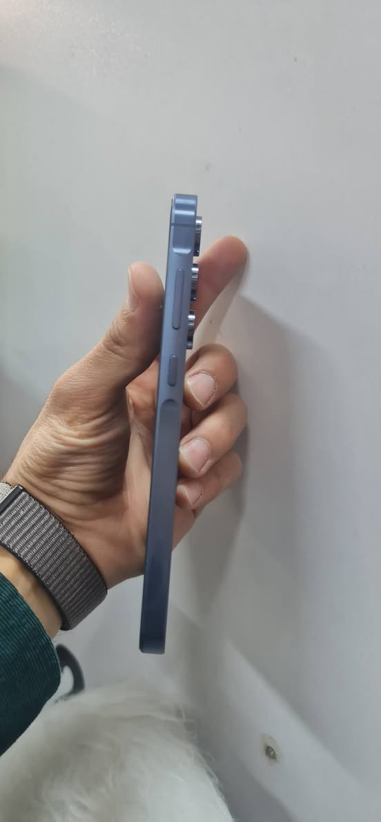 A55
*********** 
256GB
جهاز فول فول نظافة🔥✅️
مامفتوح شرط ✅️🔥
السعر 300الف
