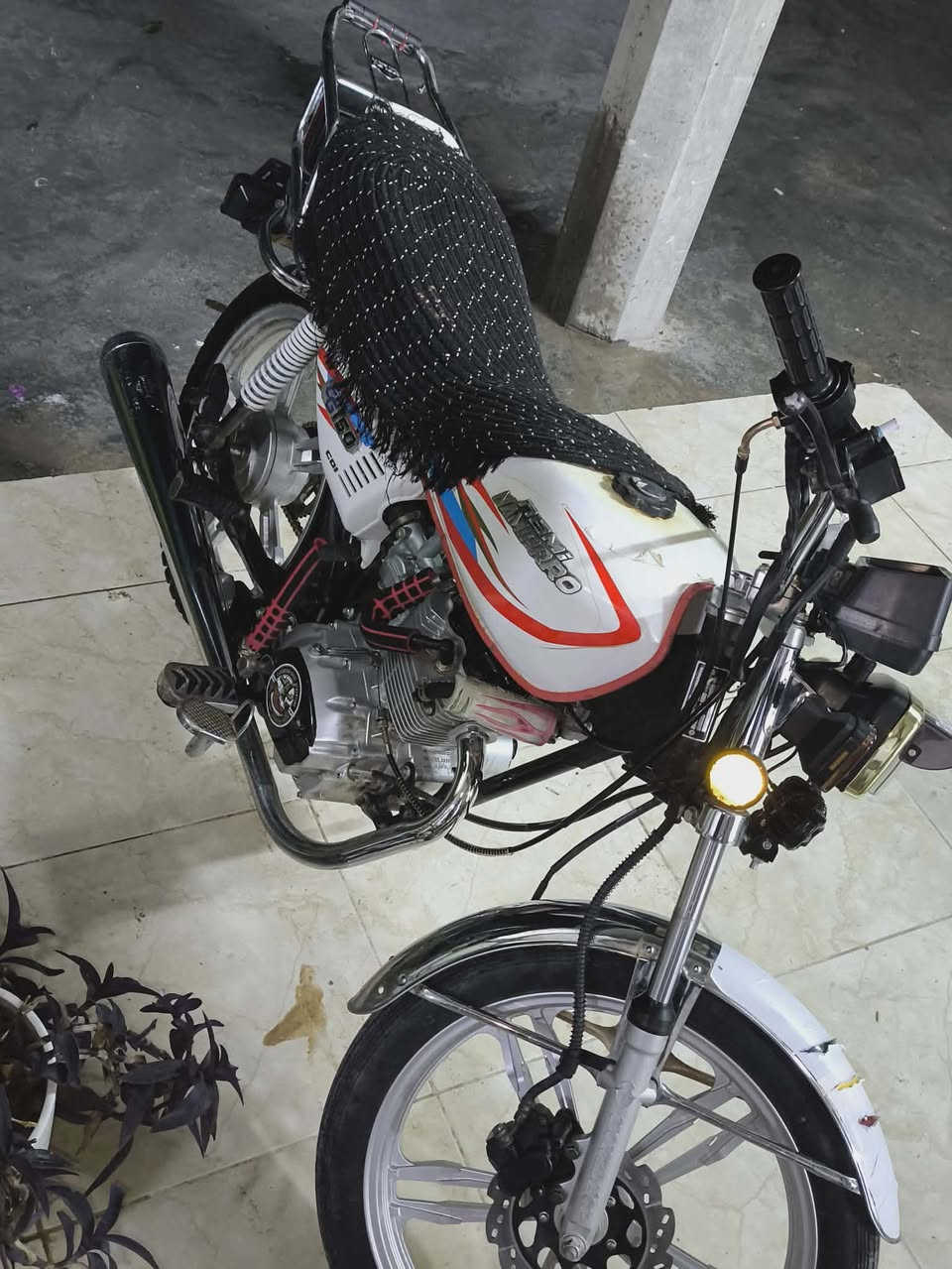 ماطور للبيع او مراوس موديل٢٣ هونزدا محرك محسن كبس ممفتوح برغي دراجه بدون اي نقص شرط سعر ٥٦٠بي مجال ***********
