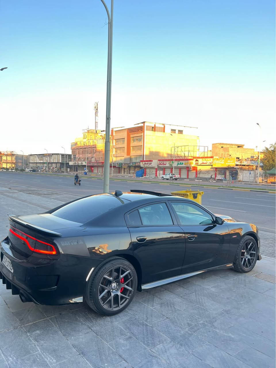 سلام عليكم جارجر دايتونه مديل 2018 مكينه5700  اصل وارد امريكي حادث كلش بسيط الجاملغ الامامي الايمن مبدل اصلي 
بدون شاصي بدون لغد حته العرضانيه 
بلاديه وحته الراديترات بلاديه وباقي السياره كفاله مكنيه وكير وحداديه واكسل مكفولات
موصفات السياره فول 1/1 ✅
1/ فحته سقف 
2/ ستيرن كهرباء وخزن ميموري
 3/ كشنات كنتاره تدفئه وتبريد كهربائيات 
4/ شفتات ستيرن 
5/ شاشه كاربلاي وكامره خلفيه
6/ ويلكب حجم 20 اصلي 
7/تشغيل عن بعد
8/ كت SRT بلاد 
السياره عليه تزويد عليه برمجه سيفتي 
كاجكان اصلي عليه تفريغ ولف حماوه
رينسنك وعليه دبل فان خليجي عليه
شوته رياضيه بلاد السياره كلش جديده
ماناقصه برغي ماشيه 100 ميل حقيقي
السياره رقم بغداد مشروع وطني شرط التحويل 
السعر 215$
مكاني البصره📍
الاستفسار *********** البصرة, العراق
