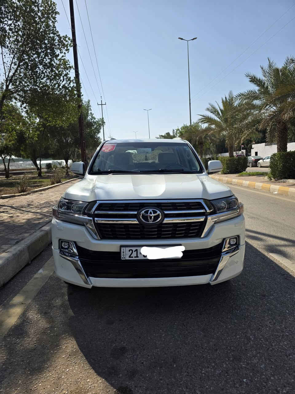 السعر 590
للبيع لاندكروز موديل 2021 مكفولة كفالة عامة
الفئة(GxR) وكالة شركة ساز باب اول كراند تورنك تنفس طبيعي محرك (8) سلندر (4600)
رقم سليمانيه
سنويه للـ 2030
باسمي تحويل مباشر
المسافه المقطوعه 65 الف قابل للزياده
المواصفات:
فتحة سقف سلايت
جنطة كهرباء
تحكم سترين جهتين
كراسي كهرباء 
3 قطعة تبريد
بصمة تشغيل عن بعد
الدخول ذكي
حساس خلفي
حساس امامي
شاشة امامية
مثبت سرعة
زراك لايت
ويل كب حجم 20 كروم
لايت زنون عالي + ناصي
تخم تاير جديد
دبل ماوس
ثلاجة داخلية  
مغلفه ppf كل السياره ضمان 10 سنوات بالتغليف
السعر 590 
مكان السياره ميسان العماره
للاستفسار 
***********
