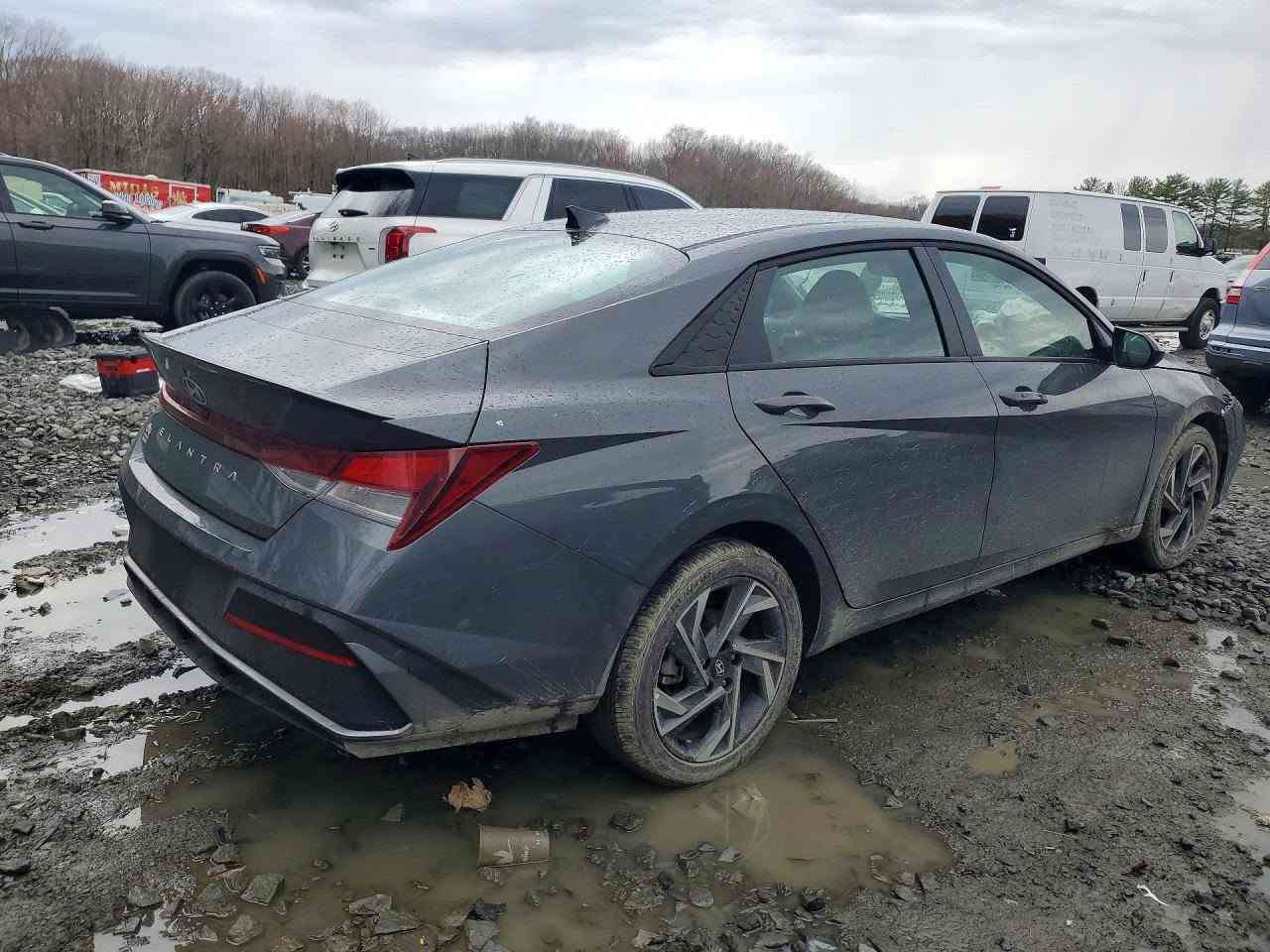 هيونداي النترا موديل 25 وارد امريكي موجود حاليا بعمان تريد ابيعلك مطروح بعمان تريد واصل لمحافظتك مكاني بغداد معروضة 110 الي يريد يتصل ويدلل *********** بغداد, العراق

