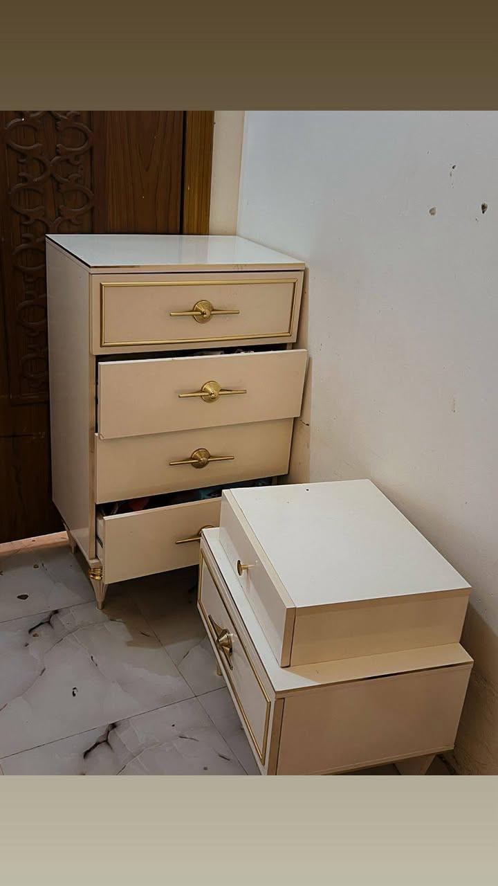 يا الله غرفه كامله ونظيفه 10 موردان مليون و400


**إذا كنت صاحب هذا الإعلان وتريد حذفه لأي سبب، رجاءا أرسل رسالة إلى الدعم الفني**