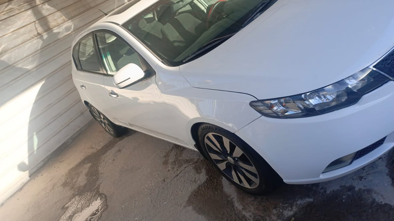 سيارتو فول موصفات محرك 2000 موديل 2012للاستفسار ‭0773 550 9800‬
