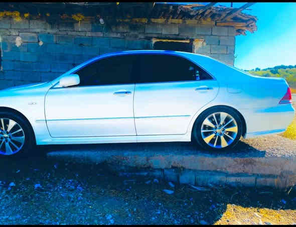 شاهینە 
تبرید و گەرمی مەزبوت 
ناو ڕەساسی 
کوشن کارەبا 
هەموو گیانی ئیشەکات مەزبوت 
ڕۆن و هایدرۆلیکی تازە گۆراوە 
تایە و بانسی تازەیە 
داشبلی زۆر جوانە یەک نوقسانی نیە  
‎بەس موسە و سەیارەی مەعرەز نیەTB
نرخی ٦٥ و معامەلیە 
ژمەرەی تەلفۆن *********** WhatsApp~vibar Telegram هەیە
