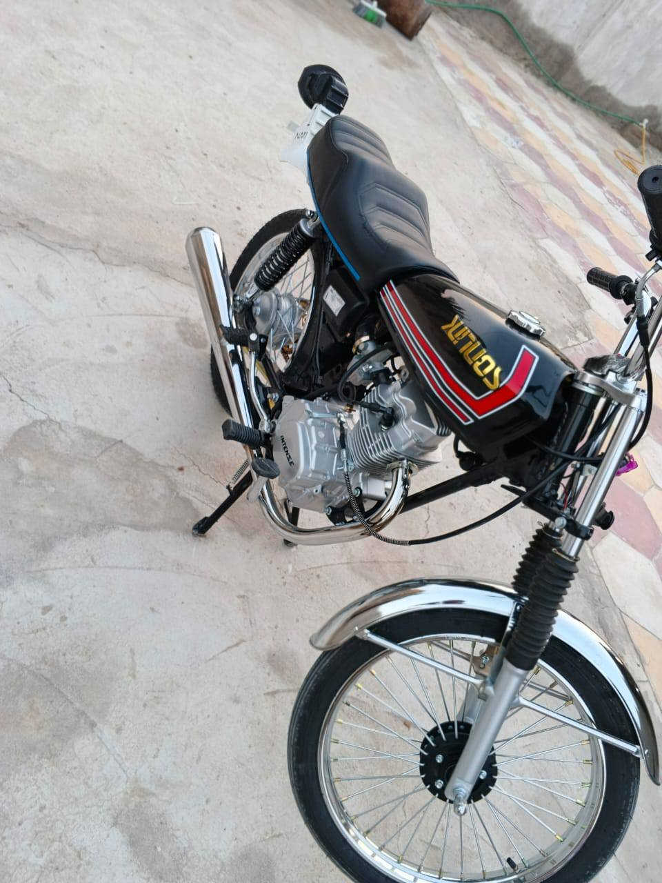 سلام عليكم تعميره متنس كلك صاله شهر معمره لشاصي مديل 19كلك  سعر 700 وبيه مجال لرقم***********
