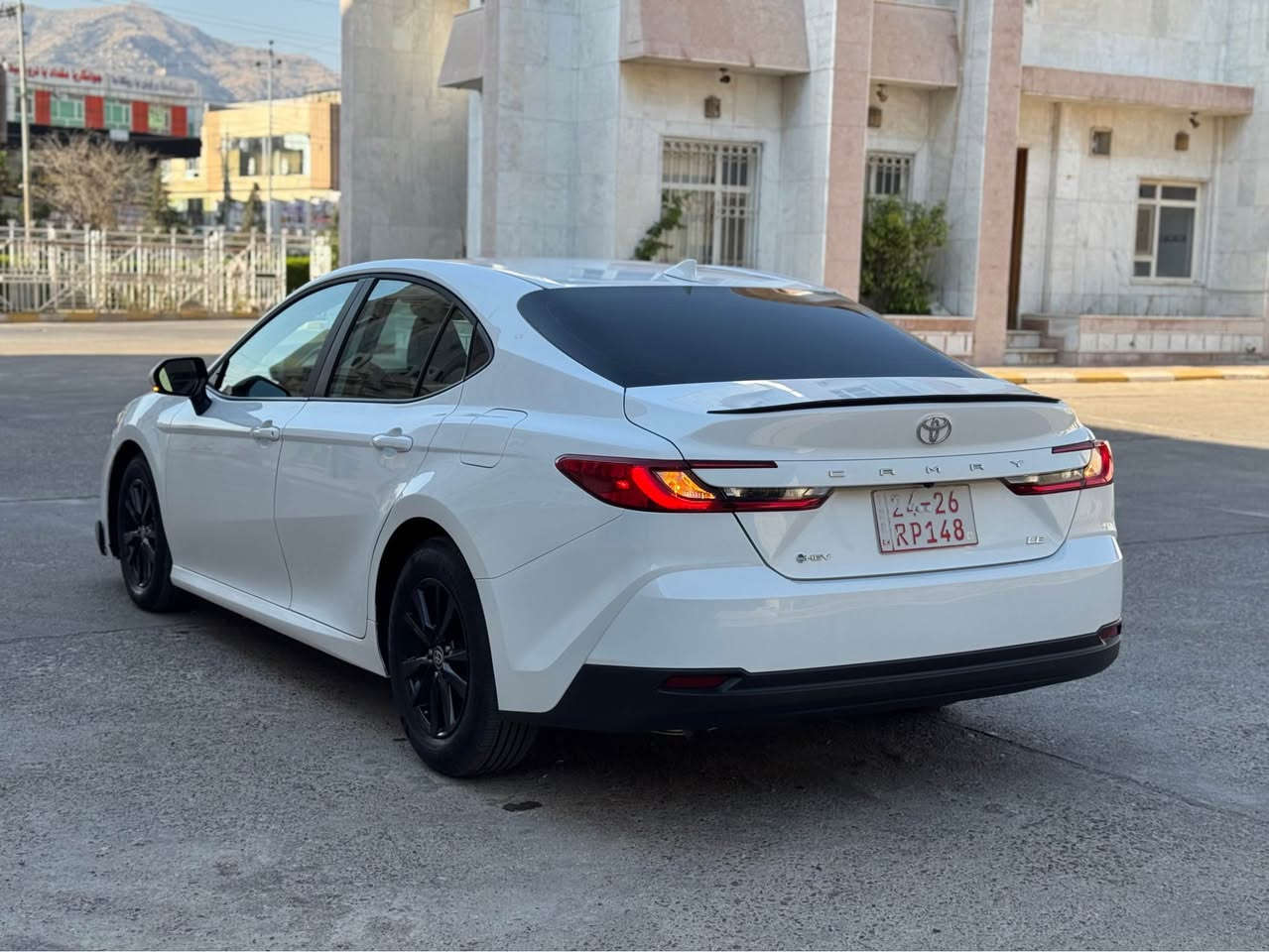 Toyota Camry Le Hev 2026 
تويوتا كامري ال اي هايبرد ٢٠٢٦

بدون صبغ بدون تعديل بدون ارباك "كلين" 👌
٧ الف ميل ماشية و هذا رقم شاصي
4T1DAACKXTU215749

مواصفات LE محسن 🔝
بصمة و شغال و كشنات هيتر و دواخل بيجي و كشنات كهربائي، كيج الكتروني و شحن وايرليس، شاشة و كاميرة، رادار ٣٦٠ درجة و حساس ٣٦٠ درجة و نظام هايبرد ....

سعر 🔥 233 ورقة و مجال
مكان عقرة "ئاكرئ"
واتس اب و كورك *********** اكر, نينوى
