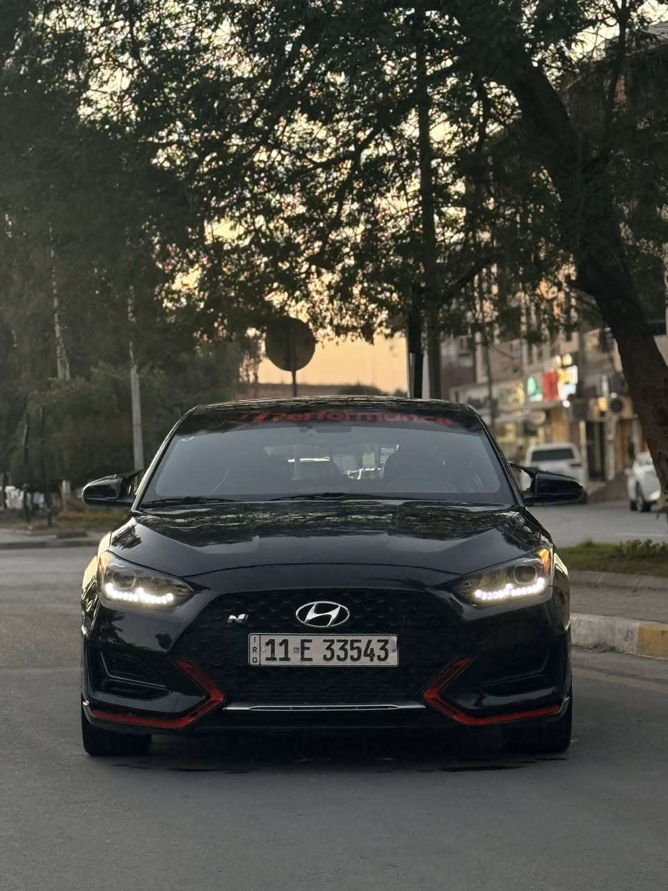 السلام عليكم للبيع فيلوستر N موديل 2022
رقم بغداد الجديد مشروع وطني باسمي
محرك 2000 تيربو
كير دبل كلچ 8 سرعات
ويلات حجم 19 البلادية
عليها عطاس HKS
فلتر شوتة K&N
بلادية السيارة حته ( الحجر بيها )
عليها ادامة كاملة ( السيارة جاهزة 100% )
تايرات امامية جديدة / دهن مكينة جديد / دهن كير امبدل بموعده الرسمي / مي راديتر جديد / بلكات جديدة اصلية 
ماشية 34 الف ميل ( 55 الف كيلو ) قابل للزيادة 
خمس وضعيات قيادة
 ( ايكو ، نورمال ، سبورت ، N ، كوستم)
زر NGS تزيدك 10 احصنة يعني السيارة مدفعية🔥
مواصفات السيارة المعروفة :
كشنات ريكارو حضن اصل علامة N مضيئة
رادارات امامية / نقاط عمياء
سستم صوت انفنتي 8 سماعات يعني حفلة داخل السيارة
🔴مكينة وكير مكفولات من كلشي🔴
حادث السيارة :
جاملغ الامامي الايمن والايسر مصبوغ 
بنيد مصلح ومصبوغ
باب سايق صبغ نصها 
راس الشاصي الايسر بي تعديل جدا بسيط  و راس اللغد الايسر  والباقي مكفول
اريباك ستيرن فقط
بجمها كله راجع بلادي و القطع الأصلية مالتها
  دعامية أصل سودة وطبكة راديتر مال وكالة بين قوسين السيارة جاهزة من كلشي ونصبتها تخبل احلى من الصور بهواية تجي تشوفها وبيك خير وتدلل
للبيع 14.500 دولار يعني 145 ورقة قابل للتفاوض للجادين
مكان السيارة بغداد المنصور 
للاستفسار *********** متواجد خط او واتس اب
