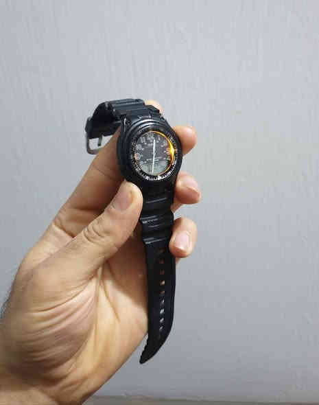 سەعاتی Casio Telememo 30 ی ئۆرجیناڵ بەکارهاتووە شوێن سۆران نرخ 35 و مەجالیشی تێدا گەیاندن هەیە.
[***********] سوران
