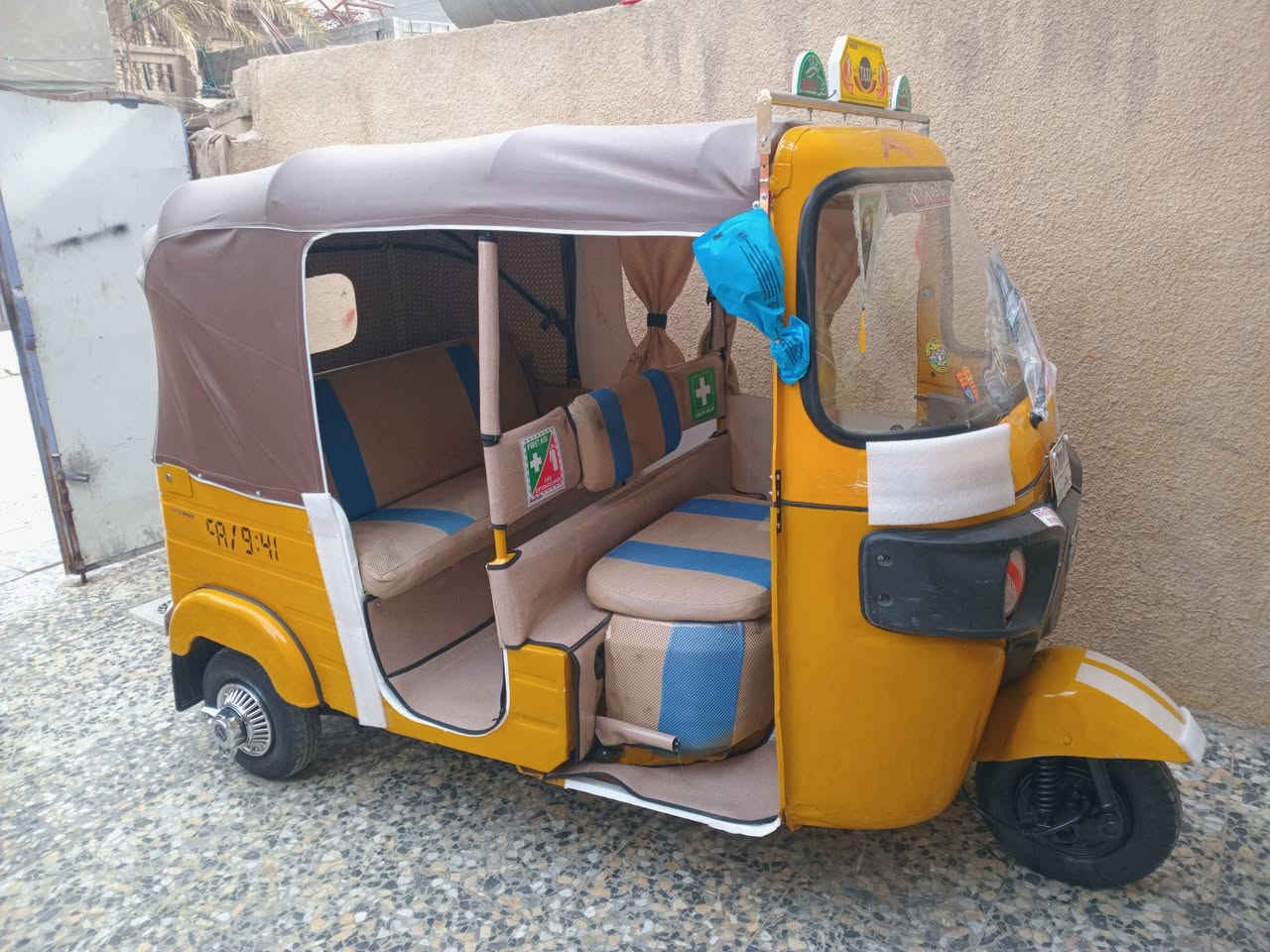 تكتك ٢٠ شهر ٤ رقم وسنويه للبيع مكاني بغداد الكماليه شراي يتصل ***********
