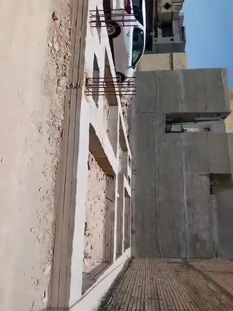 قطعة ارض للبيع بحي حوراء
المساحة 100 متر كربلاء 
طريق بغداد  جهة المشاية 
الوجه ٧ متر 
النزال  ١٥ متر 
 عامود رقم 36
طابو زراعي سند ٢٥ قرار محكمة 
 استفسار : 

 الواتساب 
***********  ꧁  ꧂***********
