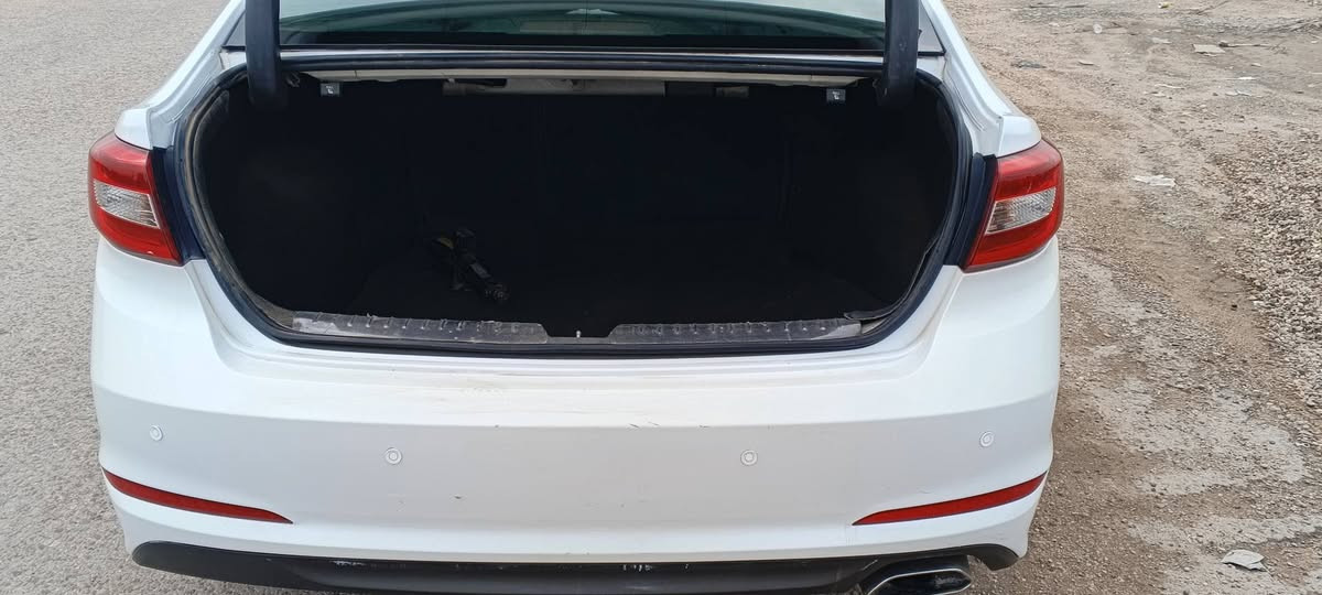 سلام عليكم سوناته موديل 17 أمريكية   جاملغ وبنيد مال امريكيه جاملغ بل عراق يعني  3قطع وبيه شويه تكشير موضح بل صوره  والسونار موجود يمك   بيع او مراوس   (***********)***********
