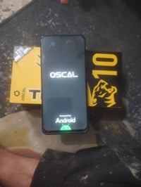 ذاكرة ١٢٨ • مستخدم يوم • مع غراضه