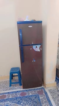 ثلاجة • شغالة • بدون عطل