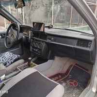 سياره مرسدس 190 للبيع كير توماتيك محرك 4 شرط الكير ومحرك كهربايات شغال...