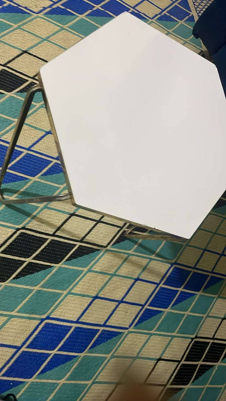 للبيع تخم 10 مقاعد بـ 400 الف، وطقم طاولات (3 قطع) بـ 50 الف، وبردة أم الكتيبة بـ 100 الف.. الأغراض نظيفة جداً والسعر مناسب، العنوان: بغداد - الشعلة - منطقة الدهنة."


**إذا كنت صاحب هذا الإعلان وتريد حذفه لأي سبب، رجاءا أرسل رسالة إلى الدعم الفني**