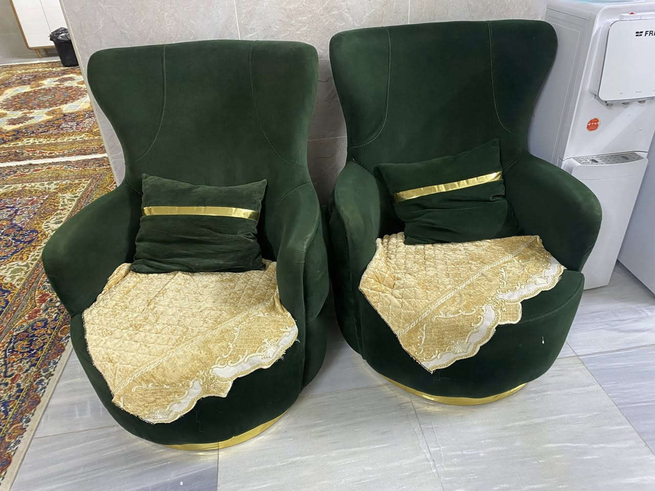 سلام عليكم تخمين تركي درجه اولى كبار و٣ كراسي مفردات وتكياتهم وتلبيسه تخم وتلبيسه ثانيه لون رصاصي بلون مخدات رصاصيه للبيع ب٥٠٠ الف  مابيه اي عيب وتكمه مكان غزاليه شارع عام سريع بصره قريب على باسم حجامه


**إذا كنت صاحب هذا الإعلان وتريد حذفه لأي سبب، رجاءا أرسل رسالة إلى الدعم الفني**