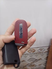 للبيع السعر 07804079745 كامله وياها باتري اصلي