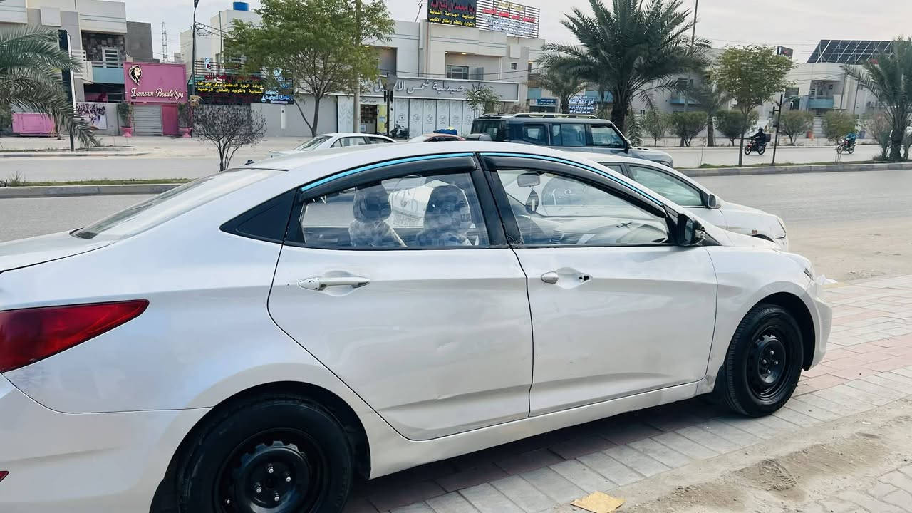 اكسنت للبيع نجف موديل ١٣ سياره جاهزه بيها باب شويه من الجاملخ الأمامي وبيها ملاحظات شوفت عينك رقم نجف السعر ٨٧ وبيها مجال للاستفسار الاتصال على الرقم ***********
