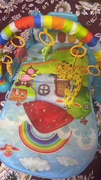 مفرش لعب أطفال مناسب من عمر شهرين  استعمال قليل  مكاني بغداد ،الامين ا...