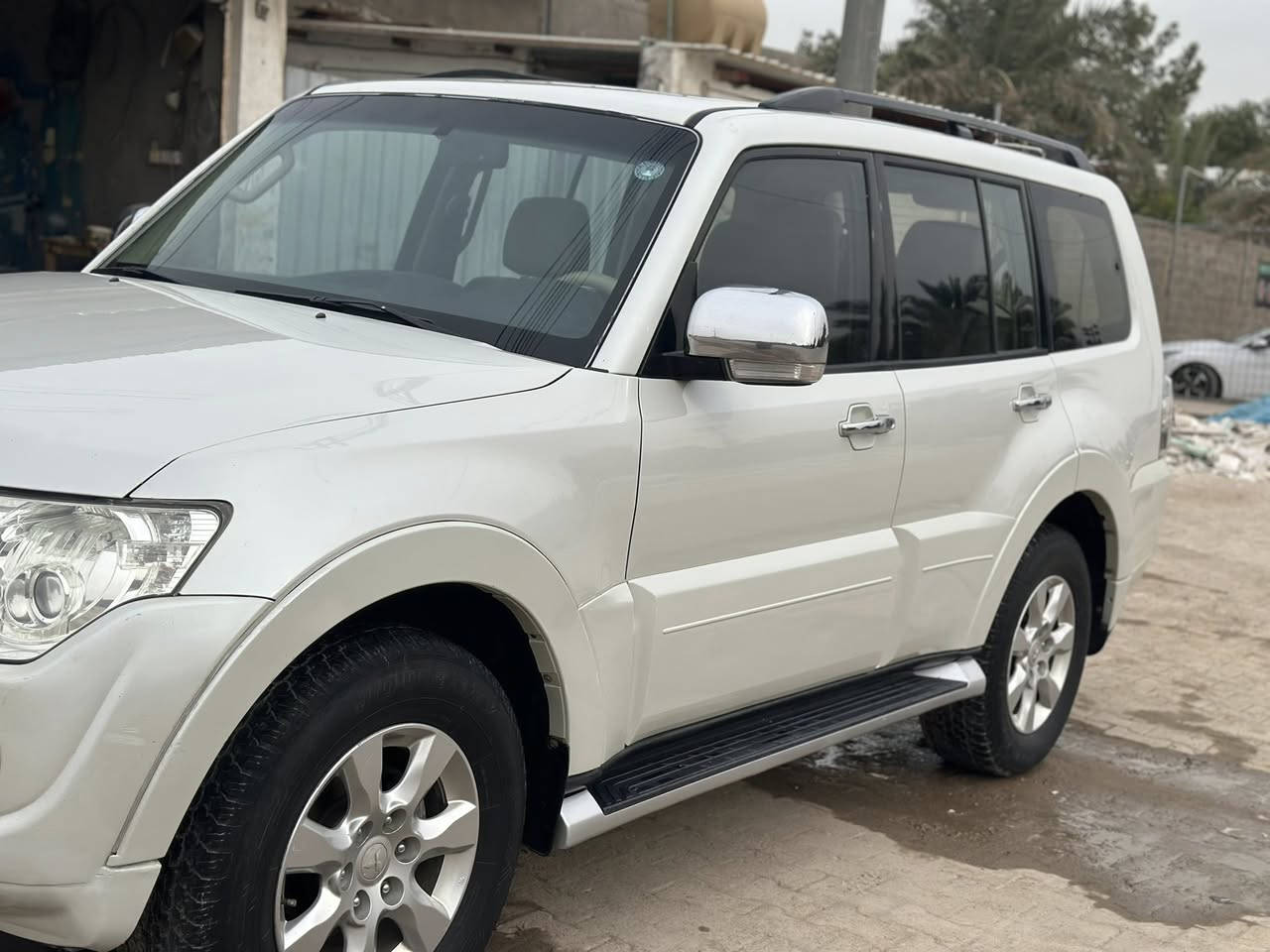 سلام عليكم للبيع باجيرو حبتور 2014 كفال عامه رقم أربيل بسمي تخم تاير ويل كير مكينه V6 حداديه مشروطات سياره حلوه وجديده السعر 170 وبيهي مجال الاستفسار و التواصل على الرقم ***********
