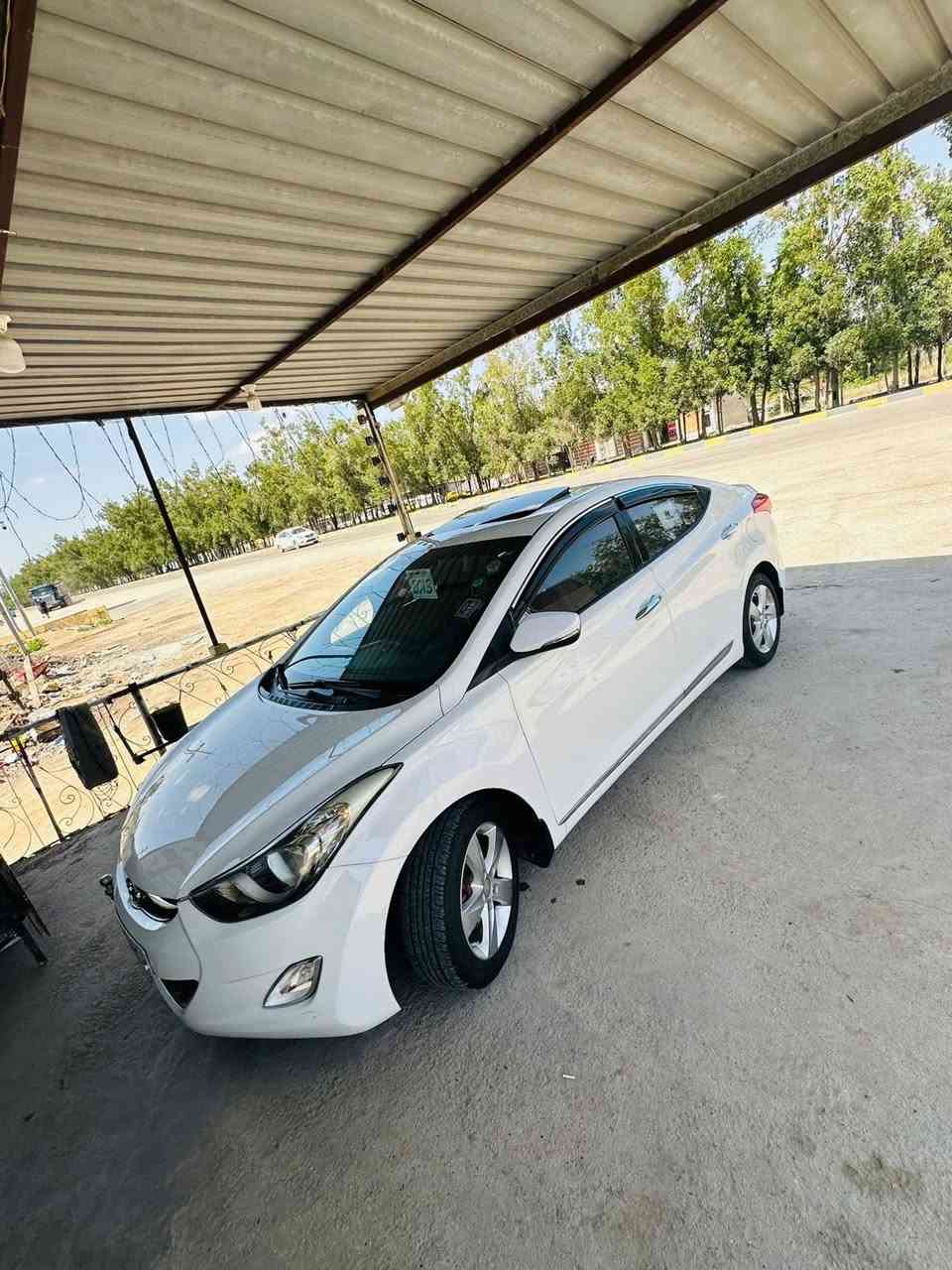 سلام عليكم هونداي الانترا موديل 13
خليجيه فول مواصفات رقم سلميانيه تريد تحويل تريد وكاله السياره فقط بيها شخط بل بابين بدون دكة جاكوك السياره جديده خلاص اي نقص مابيها محرك كير حداديه جاهزه السياره خير من الله مال جناي السعر 105 جوه السوك والله المكان بابل حله 
***********
