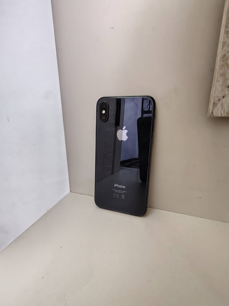 ايفون X ذاكرة ٢٥٦
الجهاز نظيف جدا شخط مابي ولا شايف مصلح
السعر / ١٧٥ الف وبي مجال بسيط
***********
