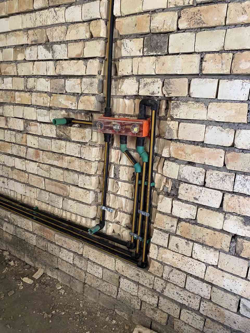 تفضل حبيبي اذا بغداد بلخدمه
***********
____________________

شغلي 
صحيات +كهرباء
