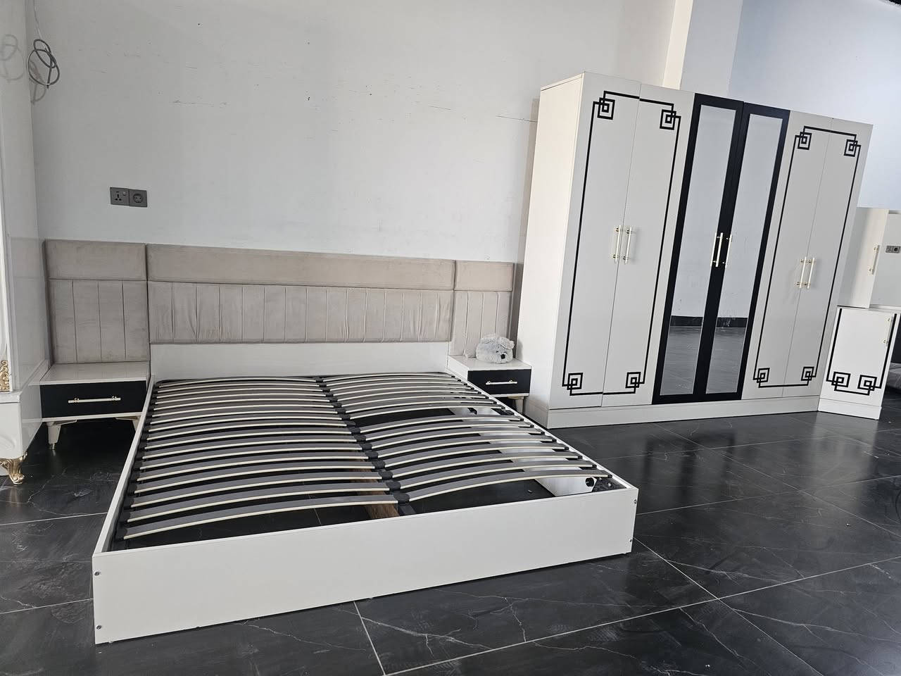 غرفه نوم جديده قليل مستخدم سعر 590 الف شراي يخابر رقم مكان كركوك ***********
