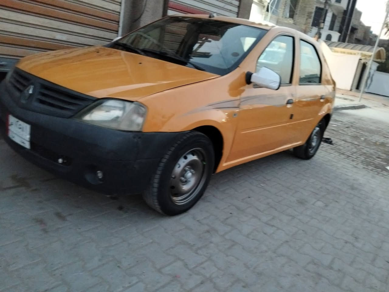 رينو لوكان 2009 سنويه جديده مصفره مكينه وكير جدد باور ستيرن مكفوله من الظربه والصبغ بيها ذيول صبغ ترايك وين ميعجبك السعر 34وبيها مجال مكاني بغداد مدينه الصدر *********** سياره احله من الصوره والمكينه جديده اكفلها بالمكاتبه وتحويل مباشر
