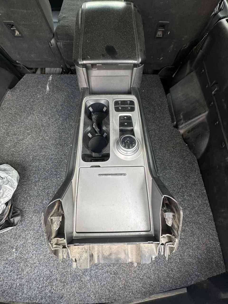 فرس فورد اكسبلورر 2020--2024  جديد مال كصة كامل الملحقات والتحكمات متوفر توصيل السعر 750 الف


**إذا كنت صاحب هذا الإعلان وتريد حذفه لأي سبب، رجاءا أرسل رسالة إلى الدعم الفني**